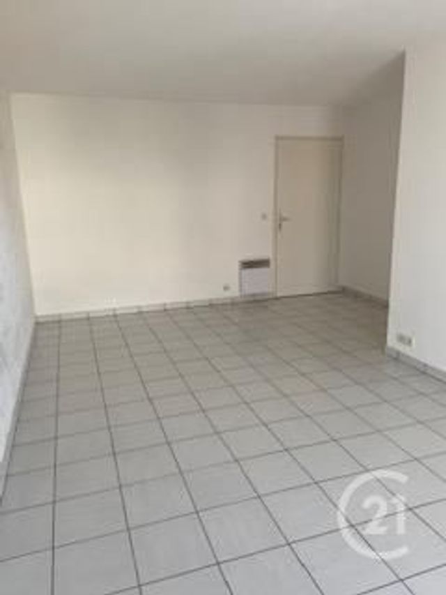 Appartement à louer - 2 pièces - 45.89 m2 - ST PIERRE DU MONT - 40 - AQUITAINE - Century 21 Mi-Adour